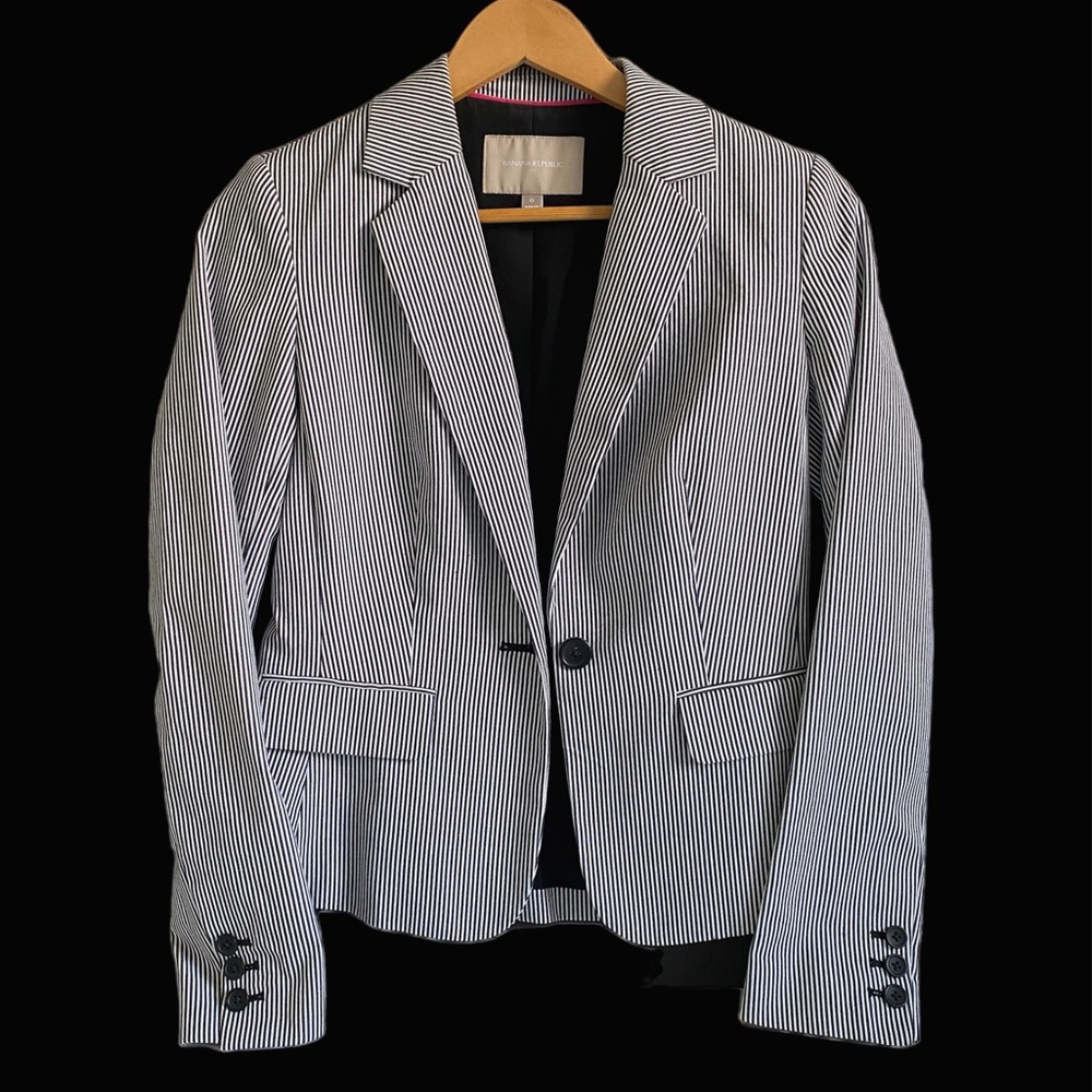 Banana Republic striped suit jacket/blazer size 0